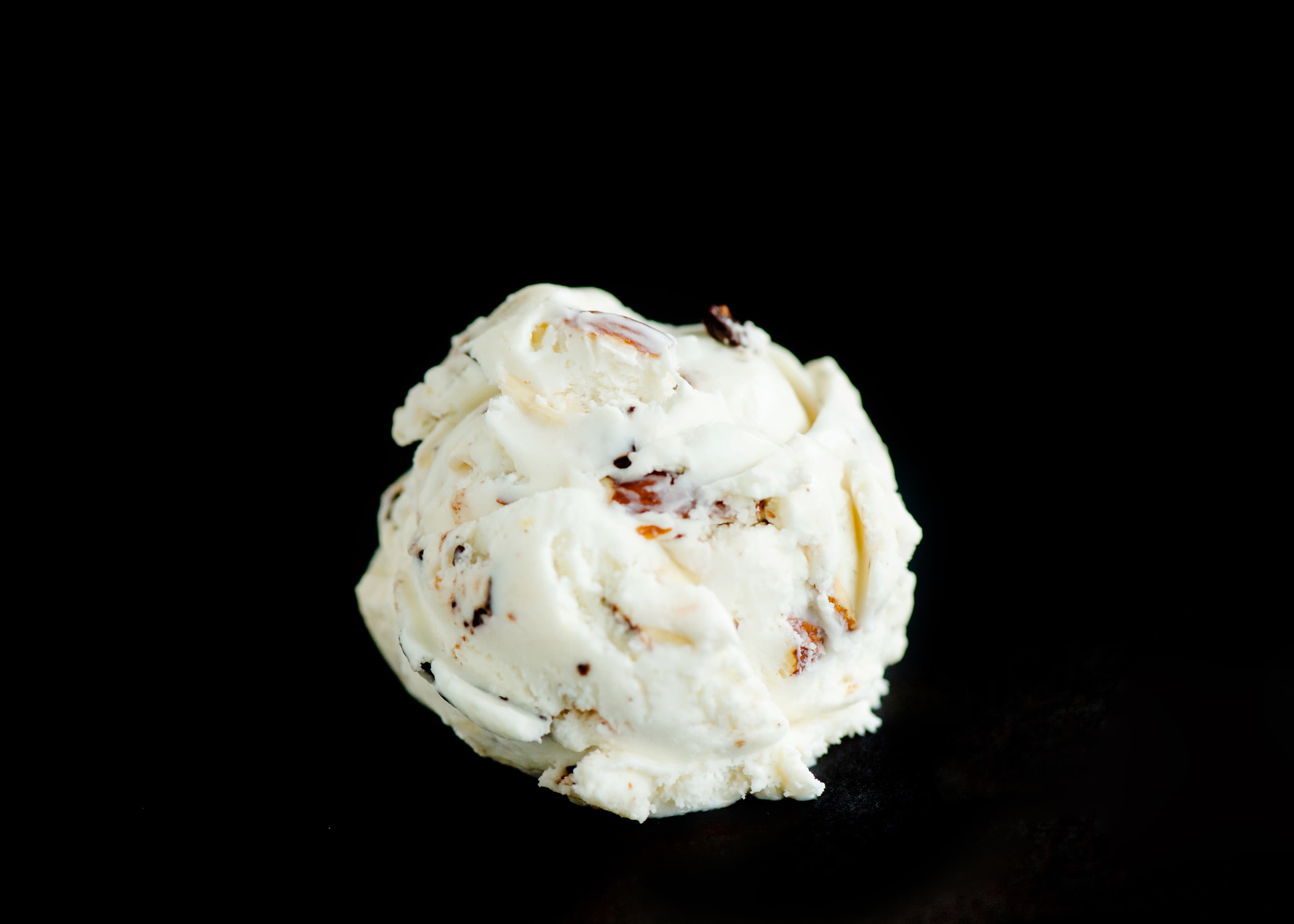 Coconut Almond Chip scoop