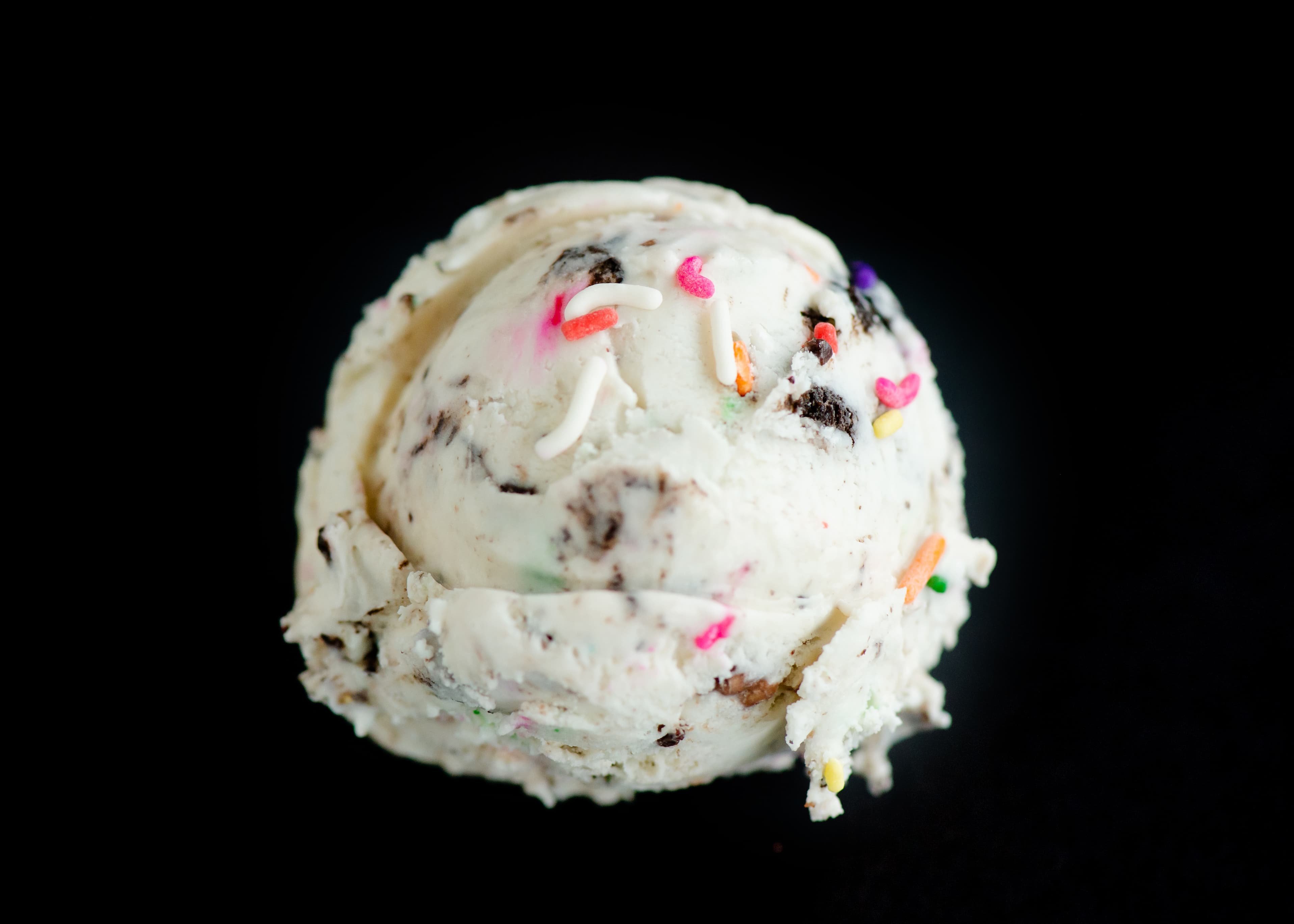 Columbus Crunch scoop